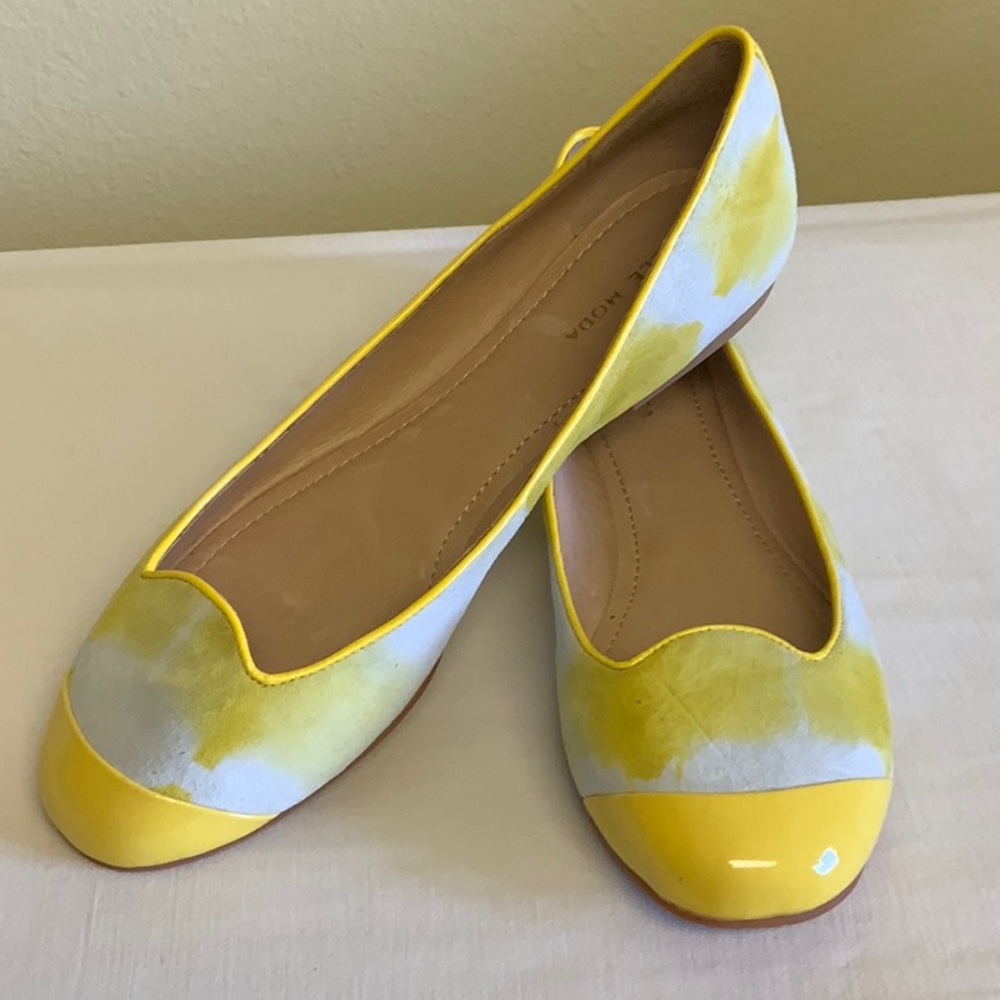 Baby suede with lemon patent toes,gorgeous ballet style
